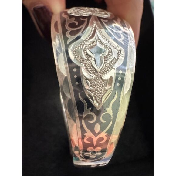 Sterling Silver with intricate carving and black enamel cuff bracelet/ring set. - Picture 3 of 9